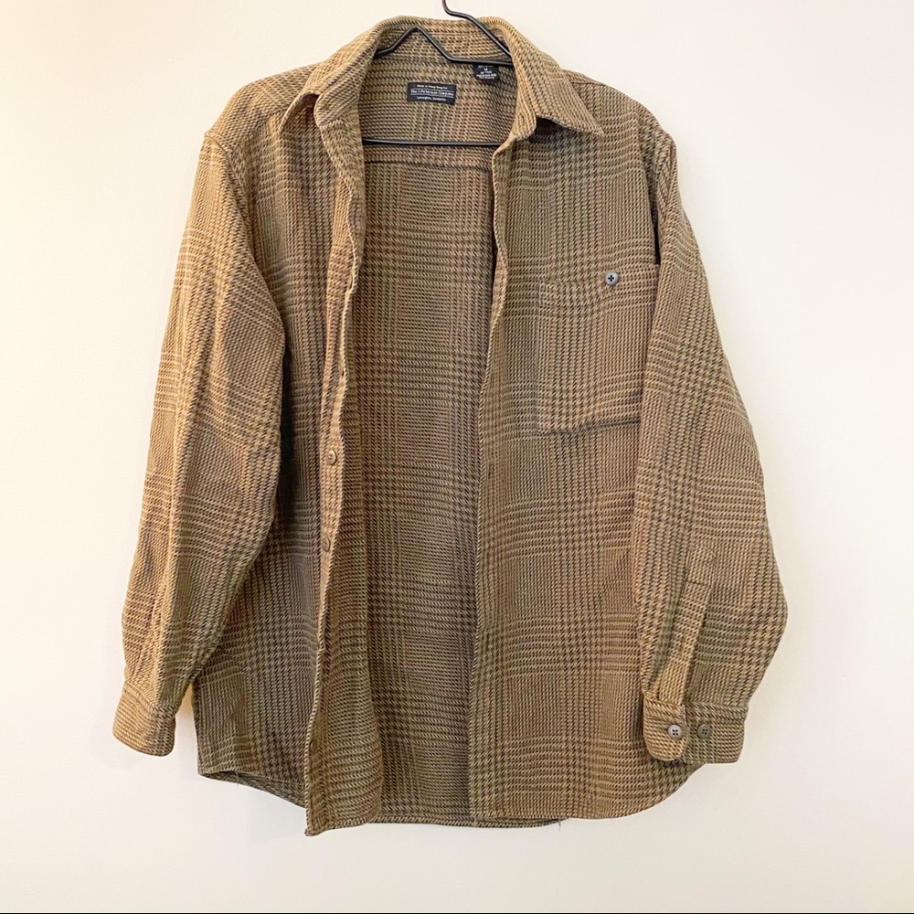 Men’s vintage button up pocket flannel